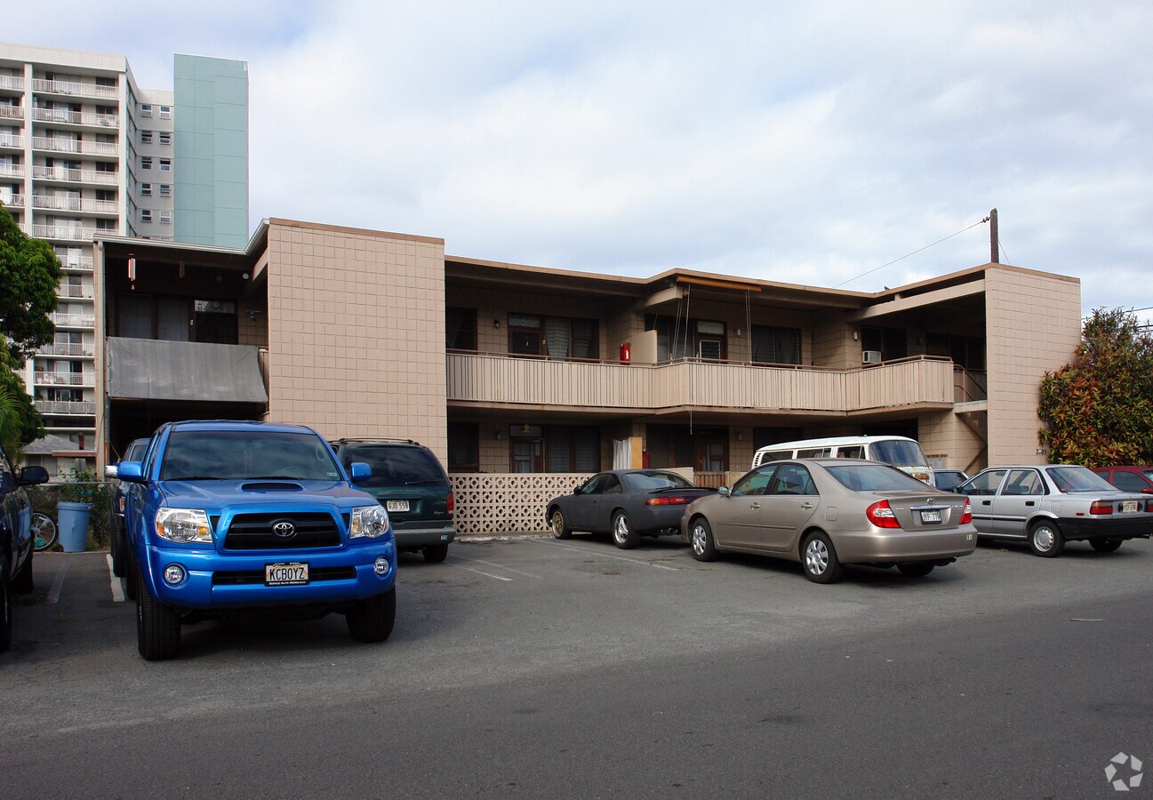 Photo - 2805 Winam Ave