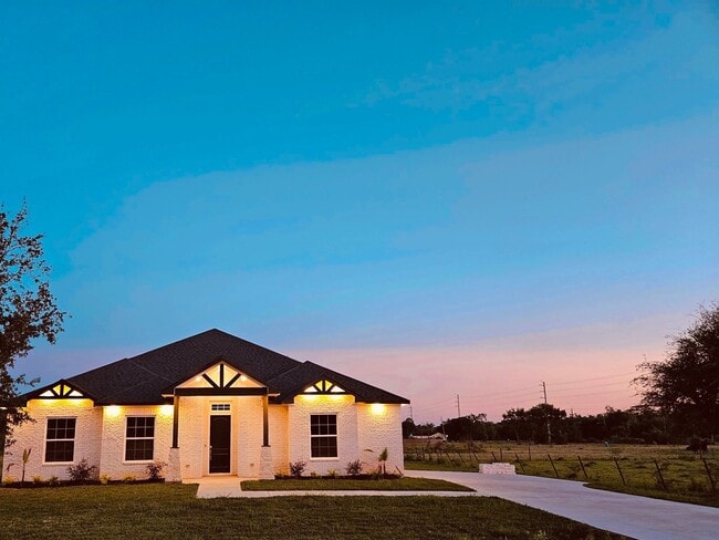 Photo - 7717 Prairie St