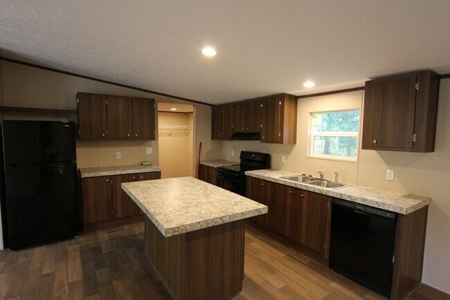 Photo - 3091 Shannon Rd