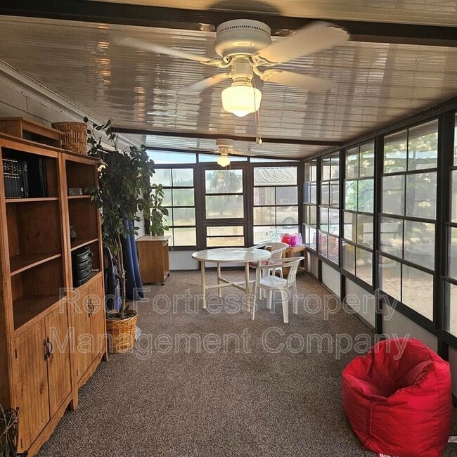 Photo - 18 Ultimo Ct