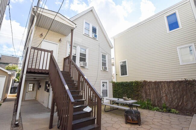 Photo - 1721 W Nelson St Apartamentos Unidad CH
