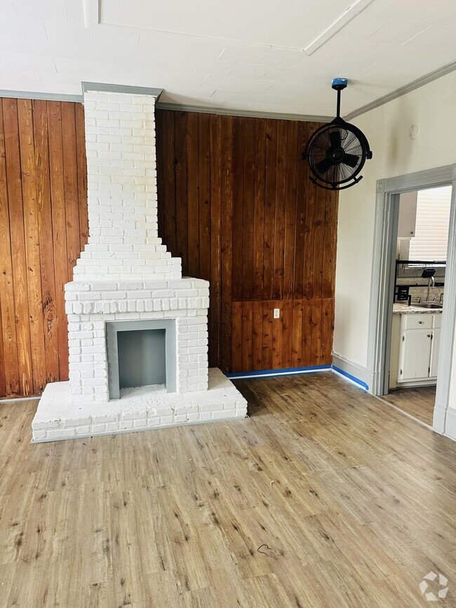 Building Photo - 1107 Montauk Ave Unit B Second Floor Rental