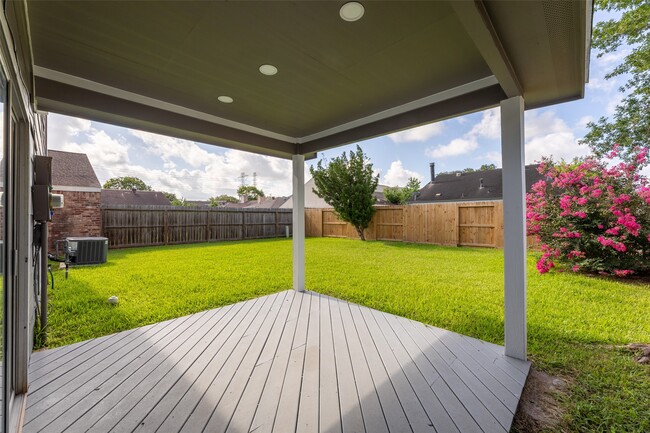 Photo - 11111 Midhurst Dr