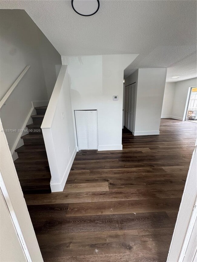 Photo - 157 NE 12th Ave