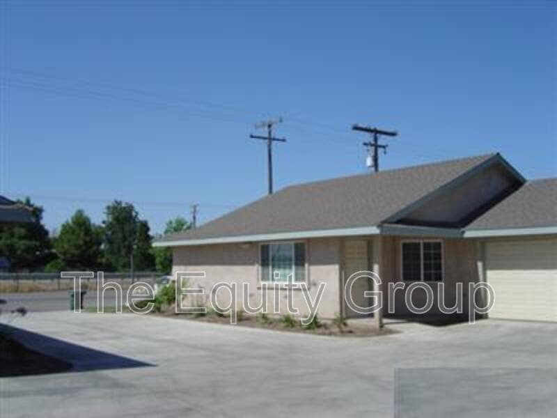 Photo - 3640 E Mineral King Ave