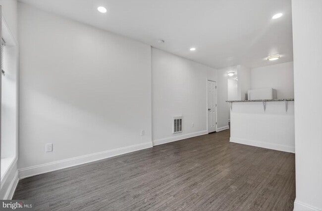 Photo - 3138 W Allegheny Ave Unit A