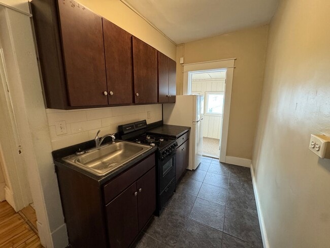 Photo - 1912 University Ave W Unidad 1914  3