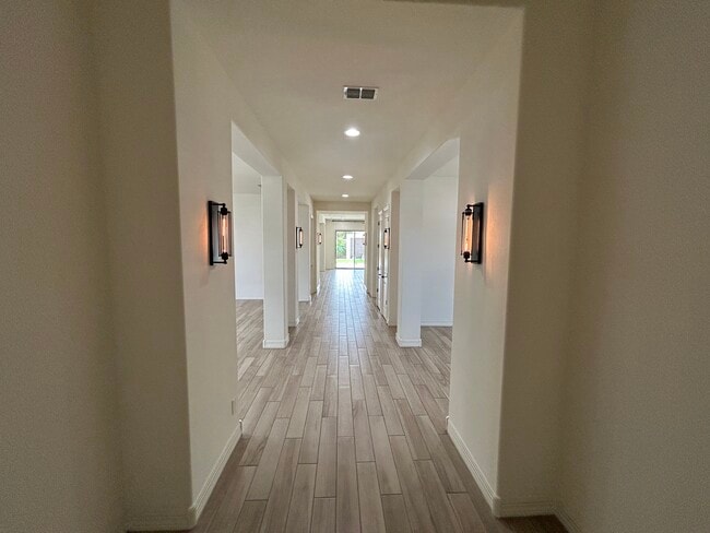 Photo - 1811 E Aster Pl