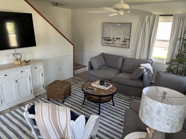 56 Rest View Ln