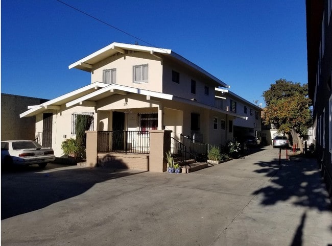 Photo - 115 E Tamarack Ave Unidad 4