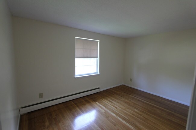 Photo - 997 Pleasant St