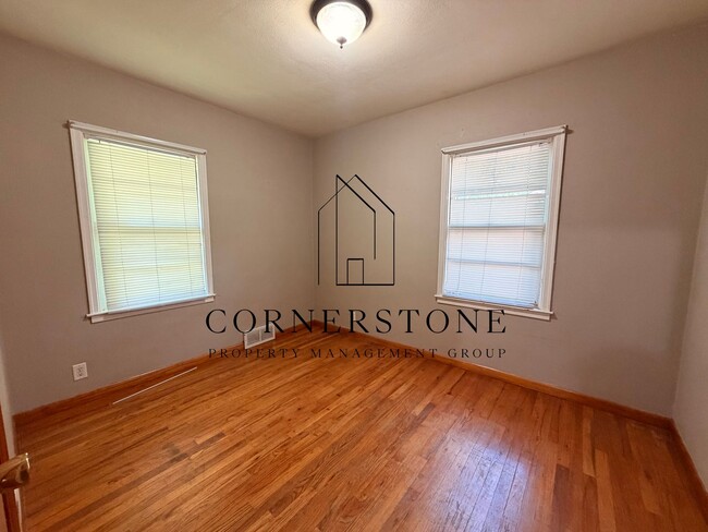 Photo - Spacious 2+ bedroom Ranch $850