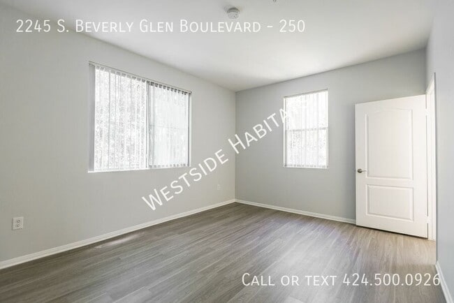 Photo - 2245 S Beverly Glen Blvd Unidad 250