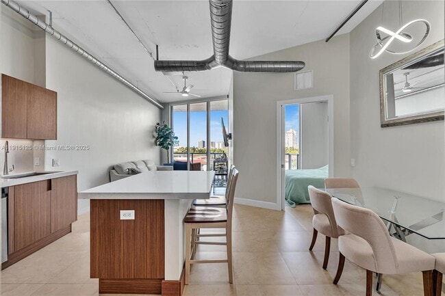 Building Photo - 3029 NE 188th St Unit 503