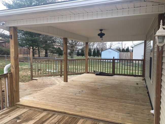 Photo - **NEW PRICE**   **New Paint**   **New Carpet**  Ready for YOU!!