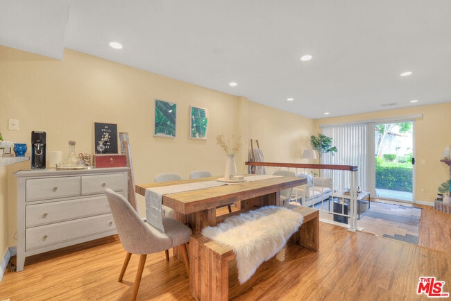Photo - 5624 Las Virgenes Rd