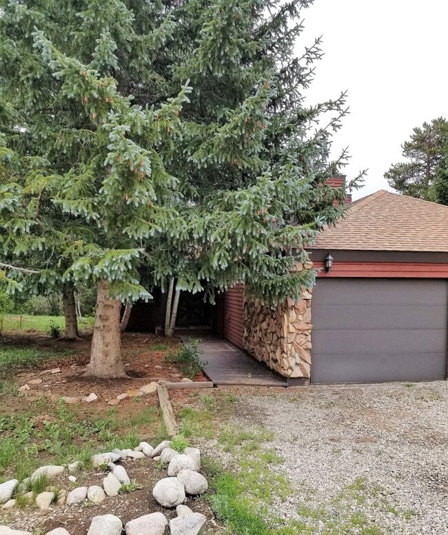 Photo - 300 Miners Creek Rd