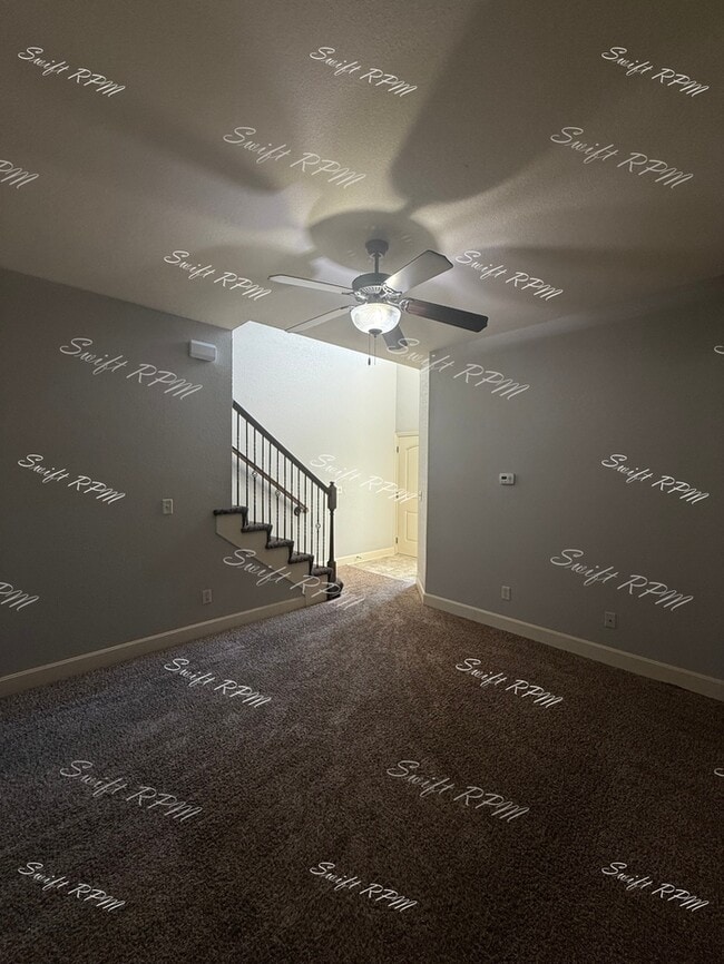 Photo - 2213 Burningwood