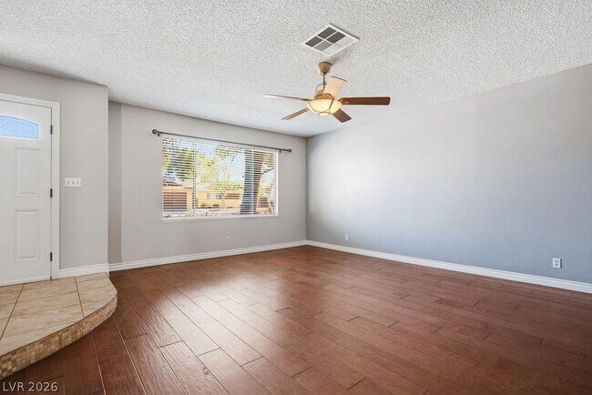 Photo - 4561 Paseo El Rio Dr