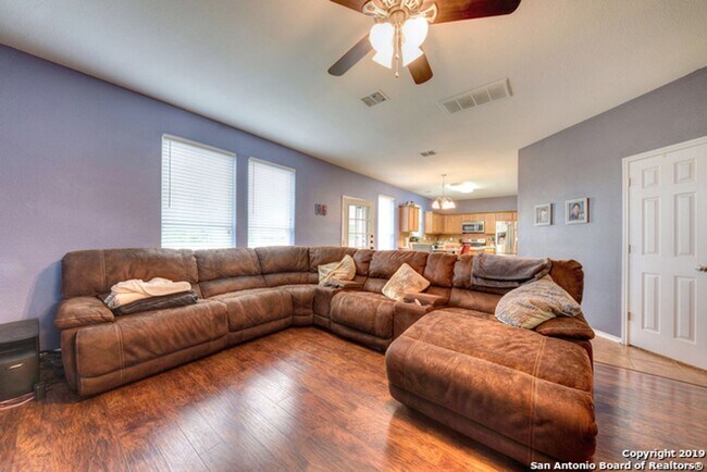 Photo - 3 Bedroom/2.5 Bathroom Home Located in Bentwood Ranch