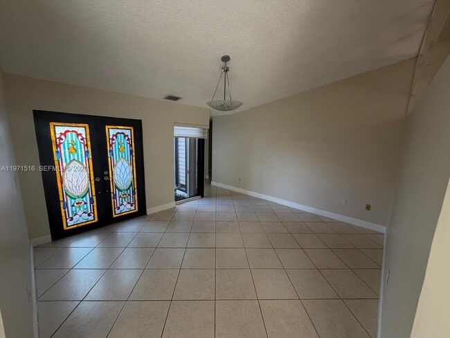 Photo - 8886 SW 6th St