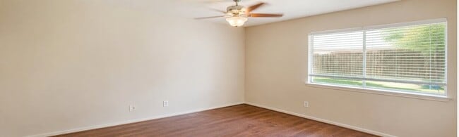 Photo - 15343 Mondrian Dr