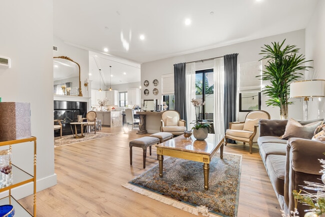 Photo - 2202 Felton Ln