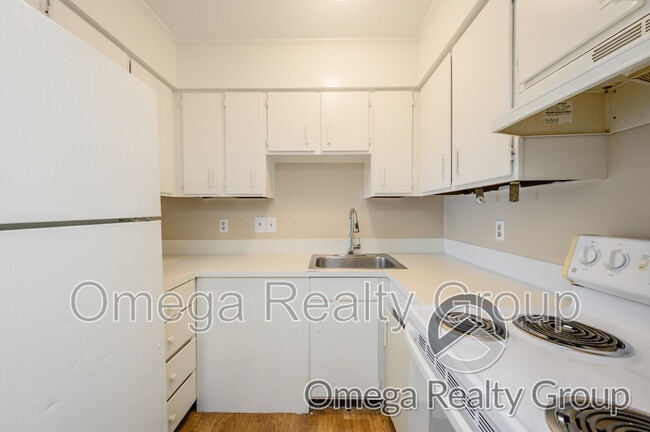 Photo - 3380 McGehee Rd Unit Apt F