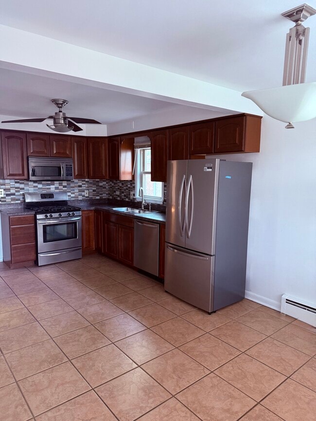 Comer en la cocina - 1125 Bohland Ave Unidad 1