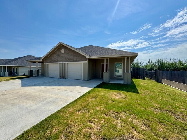 Building Photo - 3506 Barnacle Dr Rental