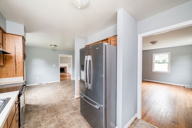 Photo - 5 Bedroom || 3 Bathroom Home