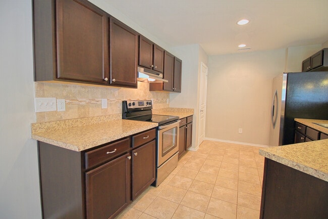 Photo - 705 Keystone Park Dr