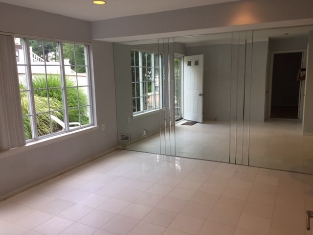 Photo - 22 Sharrotts Rd Unit 1