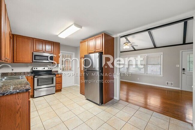 Photo - JUST REDUCED! RENOVATED 3/1 IN Forest Park...