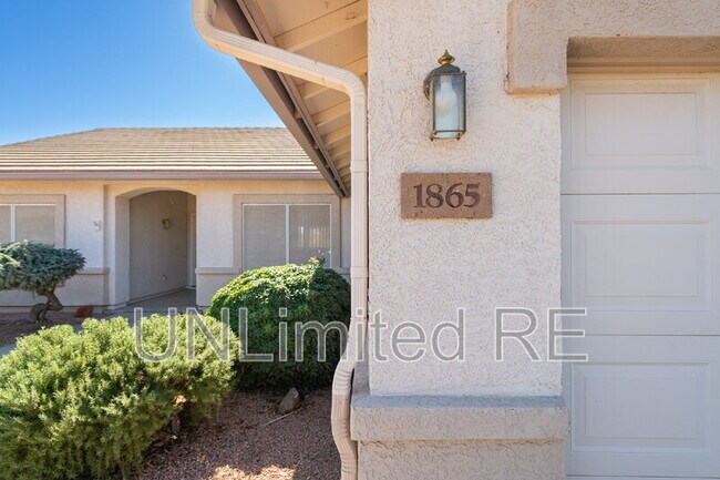 Photo - 1865 W Wagon Wheel Rd