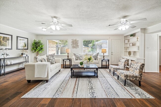 Photo - 5939 Rutherglenn Dr