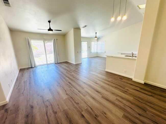 Photo - 78780 Birchcrest Cir