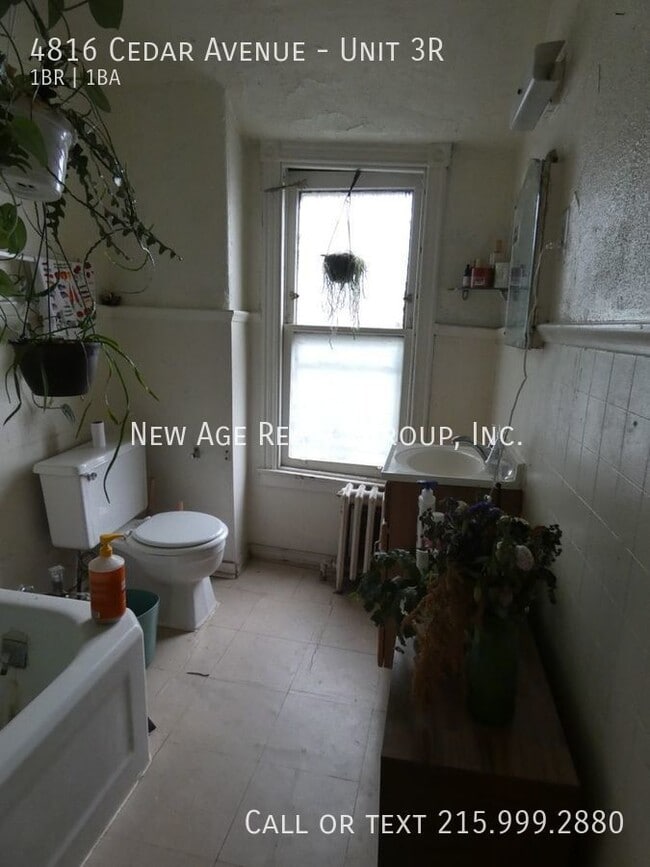 Photo - 4816 Cedar Ave Unit 3R