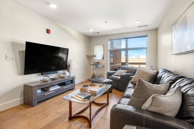 Photo - 250 Meridian St Unit 507