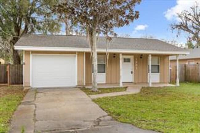 Photo - FOR RENT!!! CHARMING AND COZY 3 BEDROOM 2 ...
