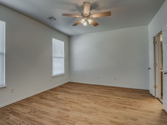 Photo - 11405 NW 121st Pl Unit 11405