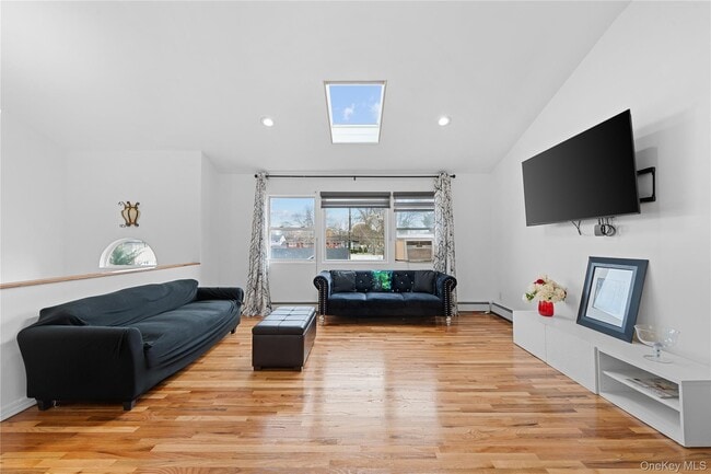 Photo - 46 Crown St Unit 1