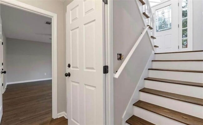 Photo - 934 Bay Ridge Dr