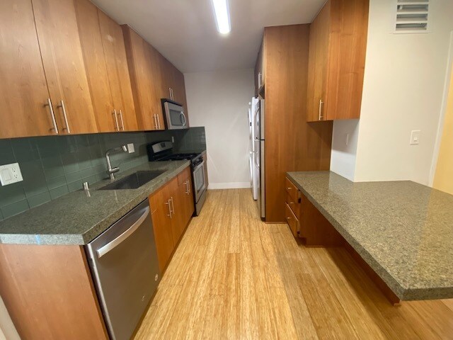 Photo - 4515 McConnell Ave