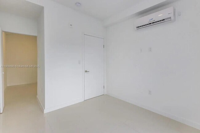 Photo - 25850 SW 140th Ct Unidad 4-608