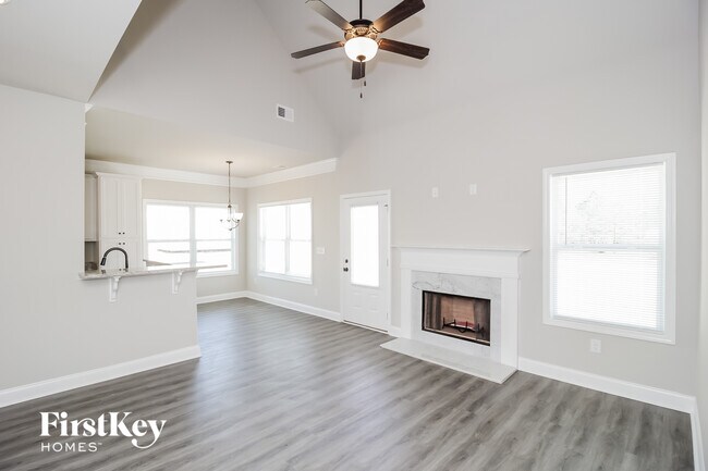 Photo - 55 Cranbrooke Ln