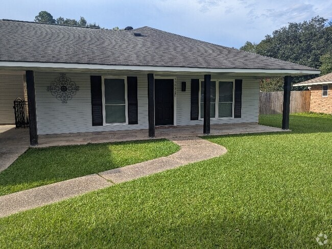 Building Photo - 13835 Marlin Ave Rental