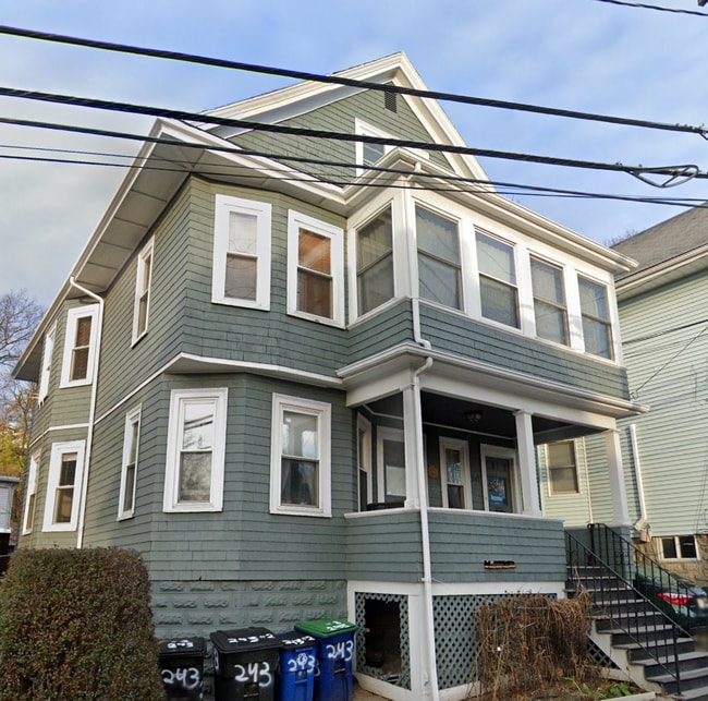 Photo - 243 Summer St Unidad 2