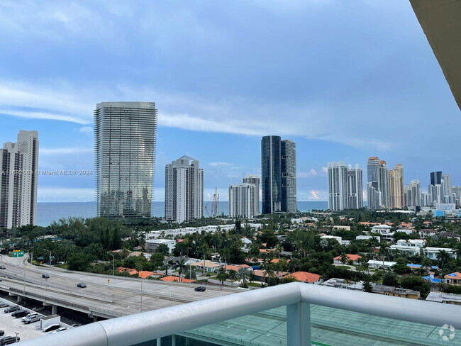 Building Photo - 19390 Collins Ave Rental