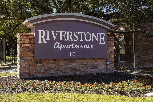 Building Photo - Riverstone Apartments